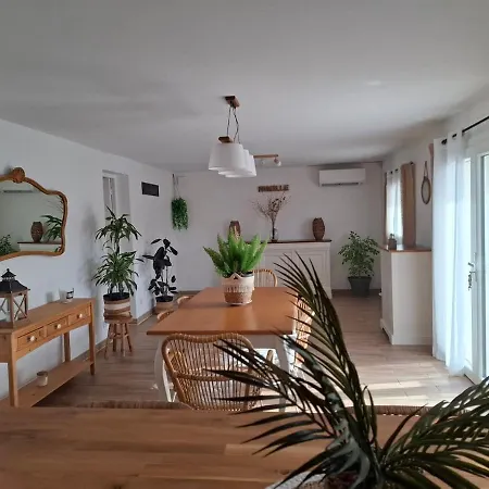 Beautiful With Pool *